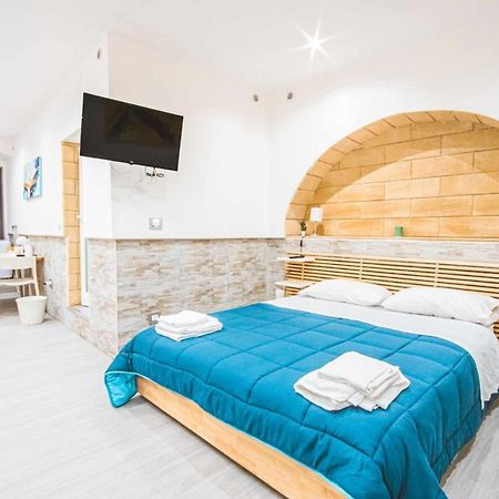 The Castle Apartment Bari Dış mekan fotoğraf