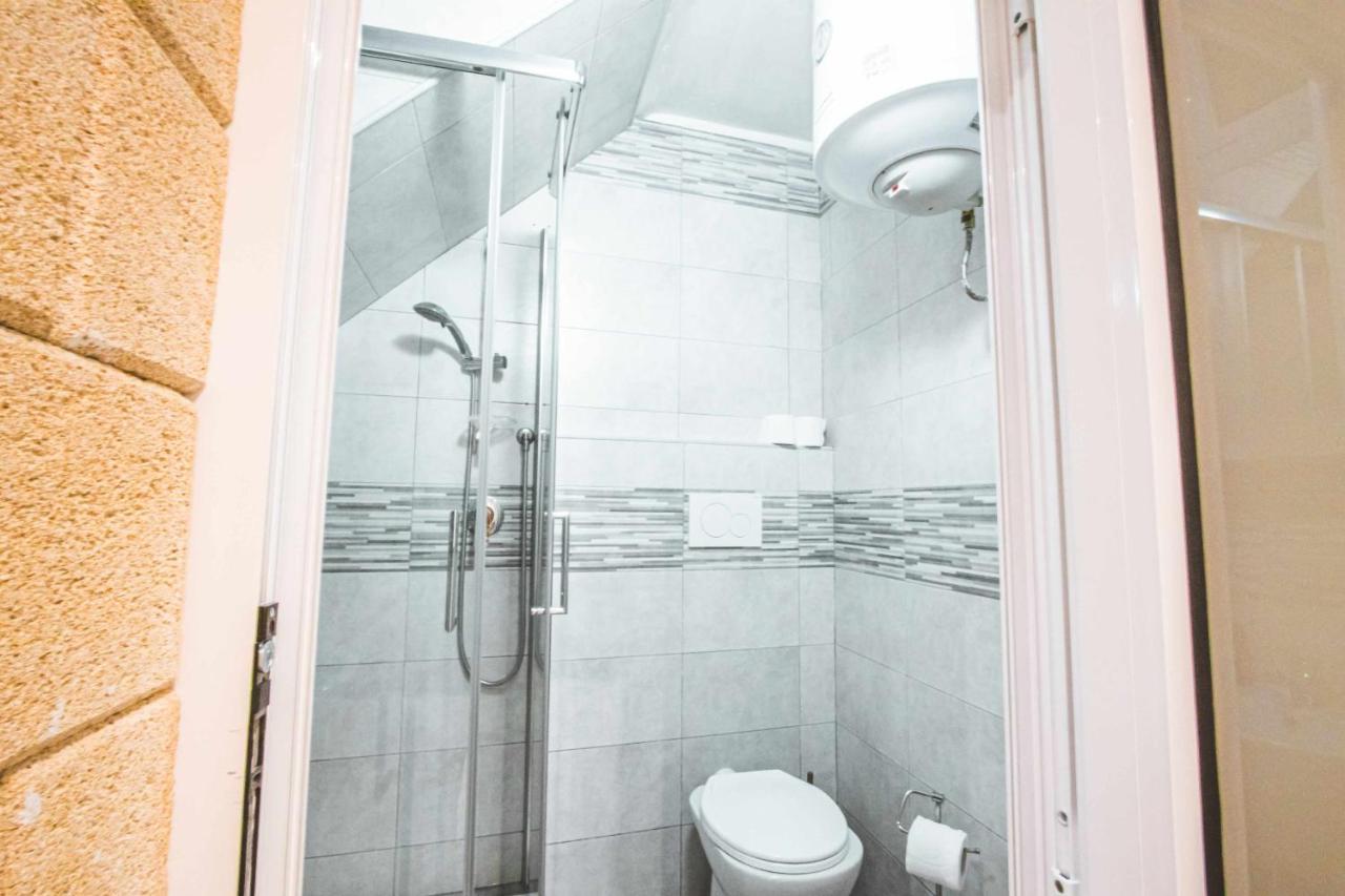 The Castle Apartment Bari Dış mekan fotoğraf